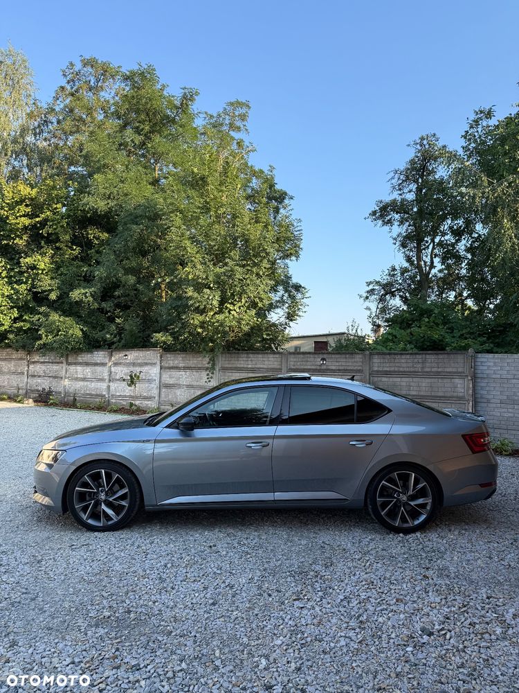 Skoda Superb 2.0 TDI SCR 4x4 Sportline DSG - 1