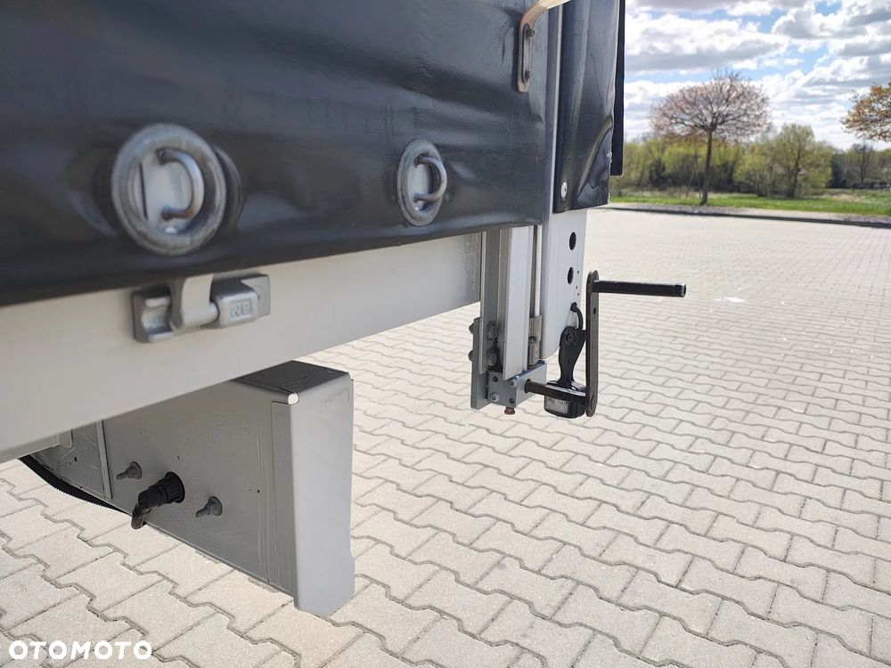 Opel Movano 10 palet * firanka - 23