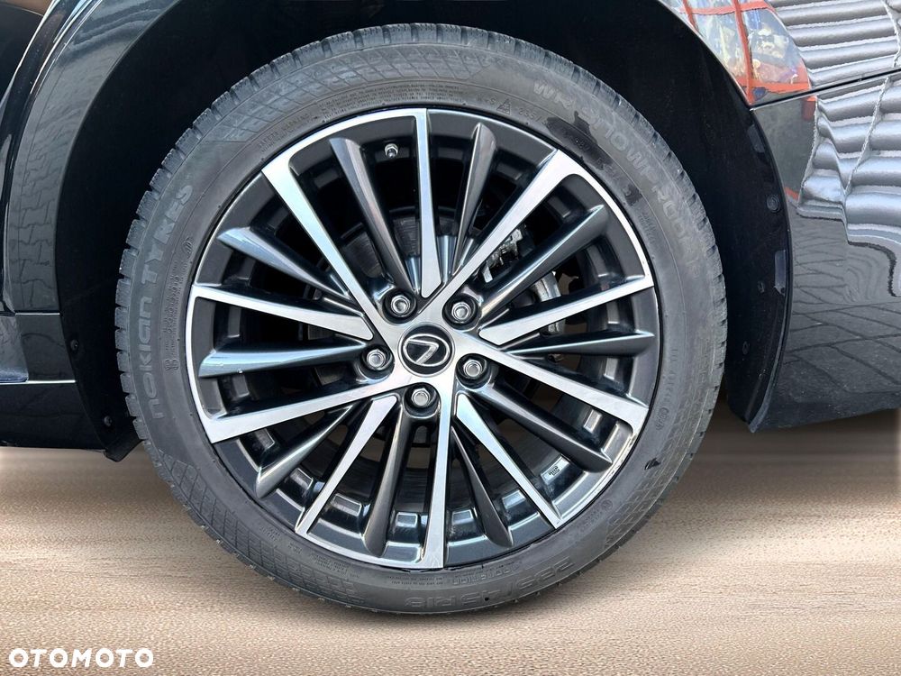 Lexus ES 300h Business Edition - 32