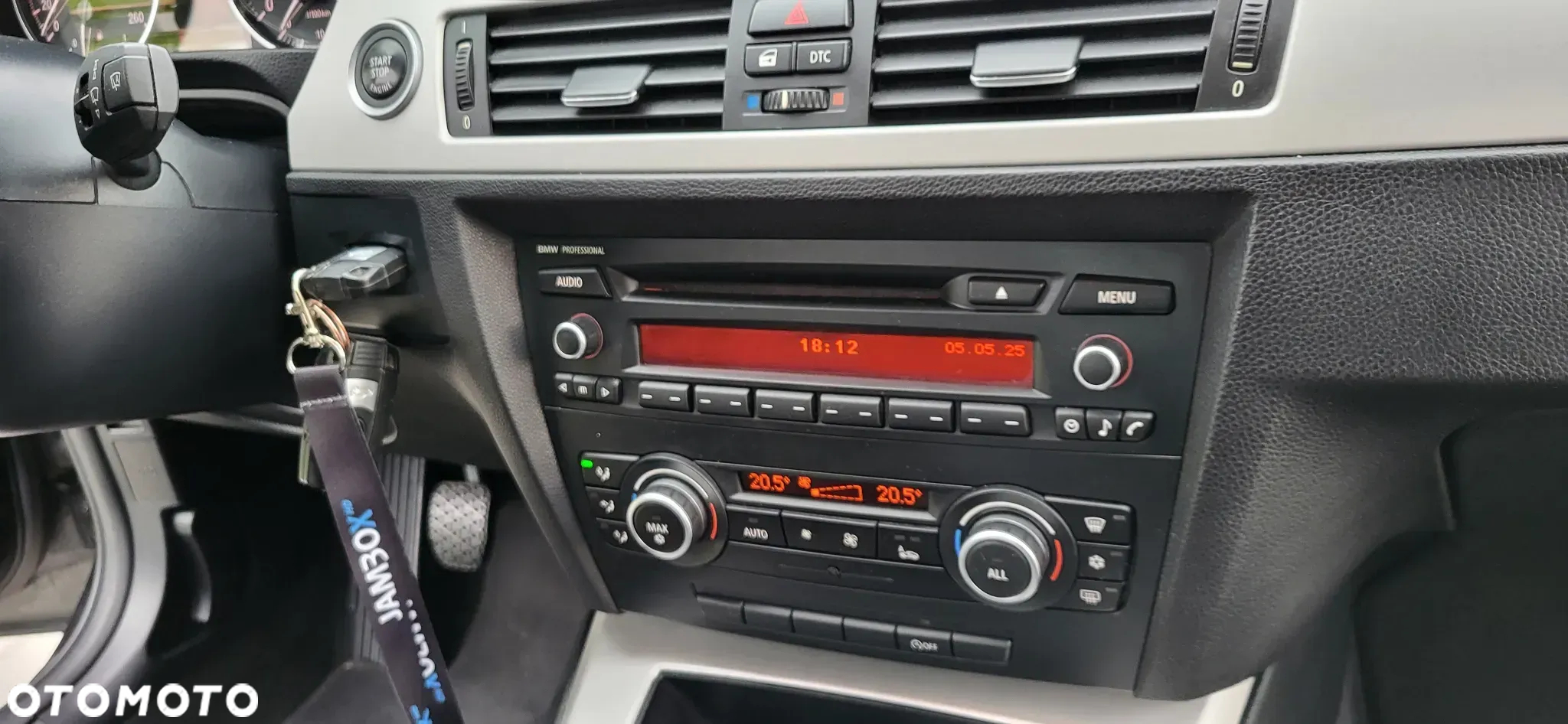BMW Seria 3 318i - 38