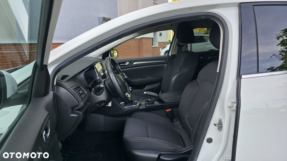 Renault Megane 1.5 Blue dCi GT Line - 22