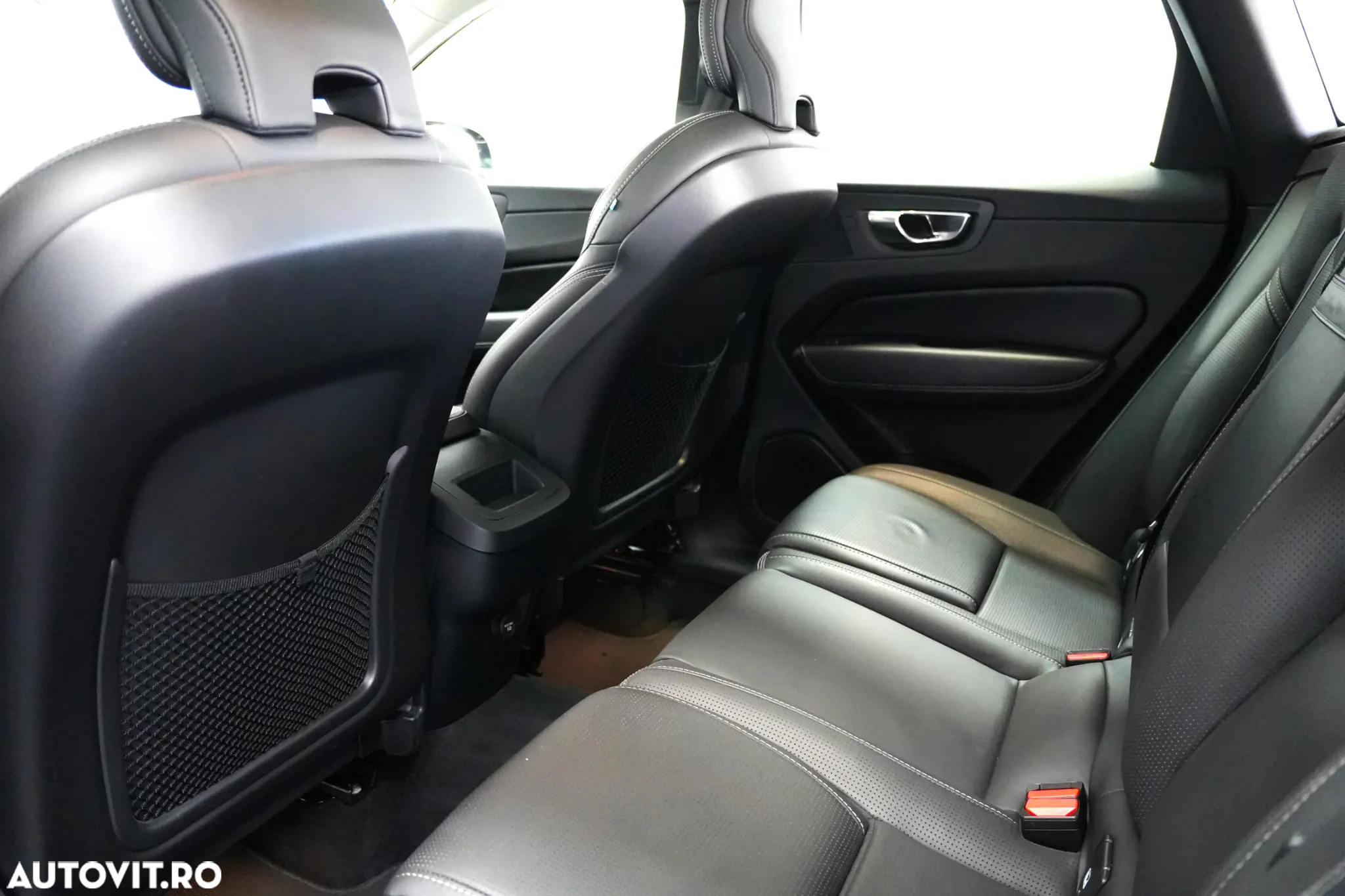 Volvo XC 60 B5 D AWD Geartronic Inscription - 9