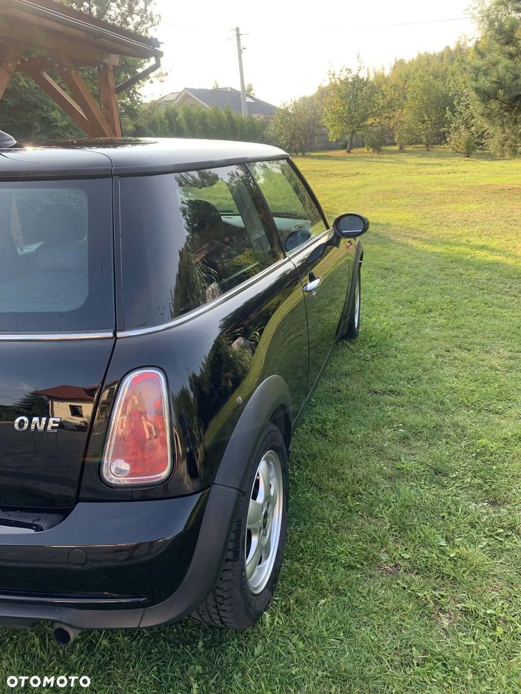 MINI ONE Standard - 5