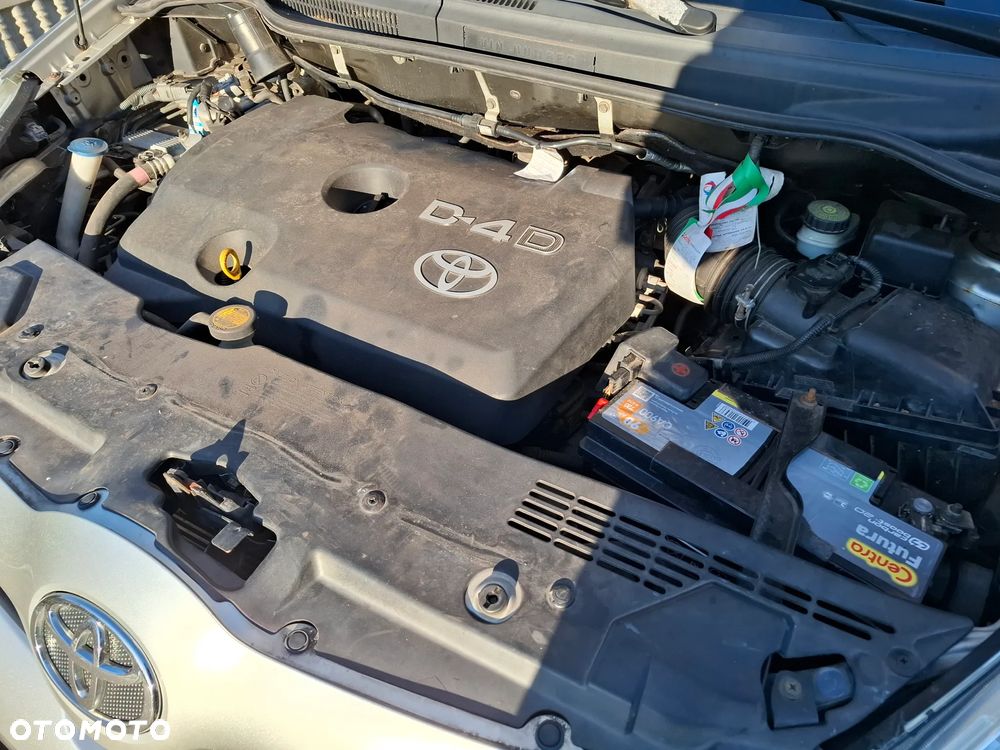 Toyota Corolla Verso - 12