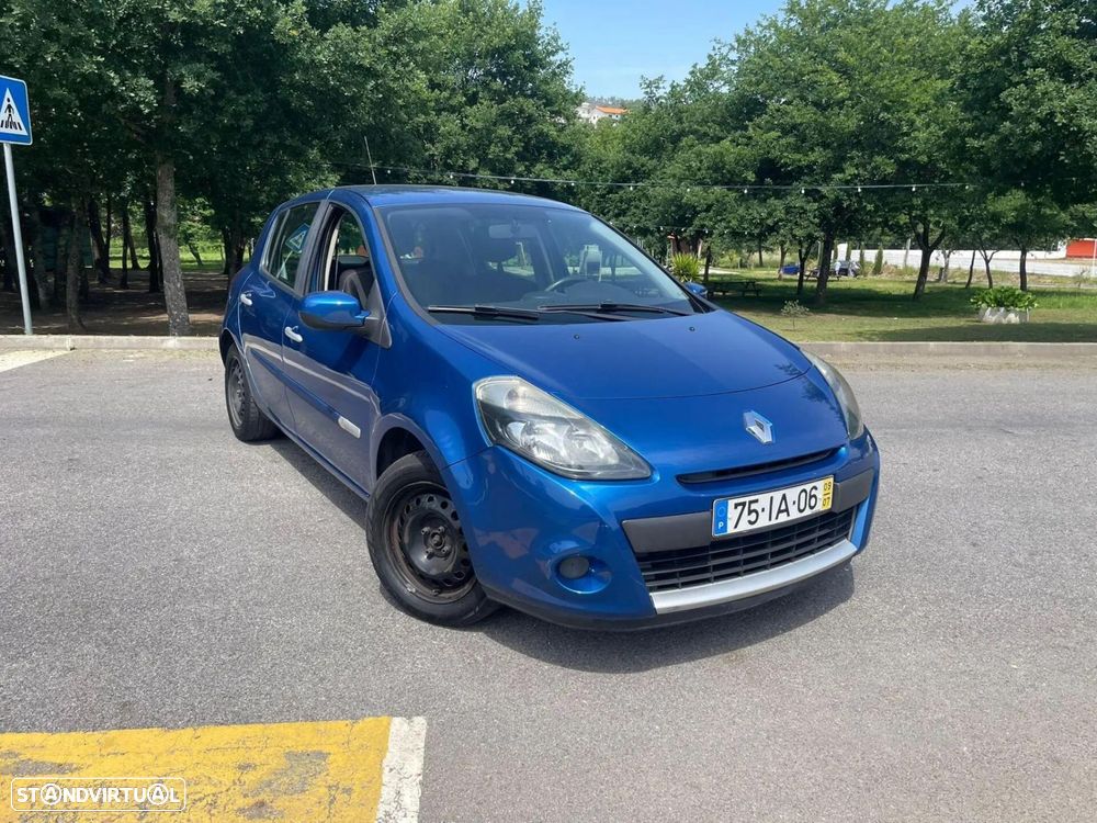 Renault Clio - 10