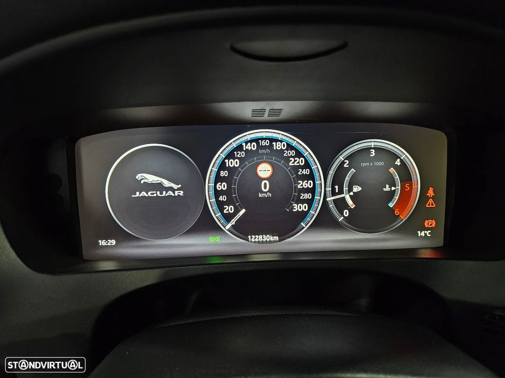 Jaguar F-Pace 2.0 i4D R-Sport - 17