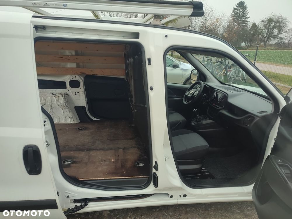 Fiat DOBLO - 23