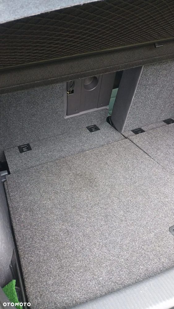 Volkswagen Golf - 13