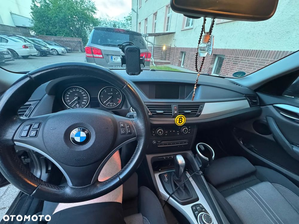 BMW X1 xDrive20d - 8
