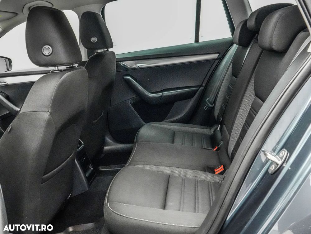 Skoda Octavia 1.6 TDI Premium Edition - 16