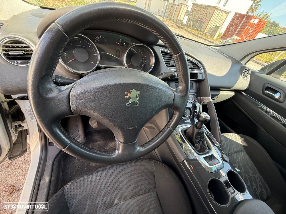 Peugeot 3008 1.6 HDi Executive - 20