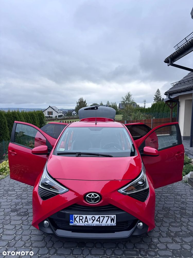 Toyota Aygo x-play - 3