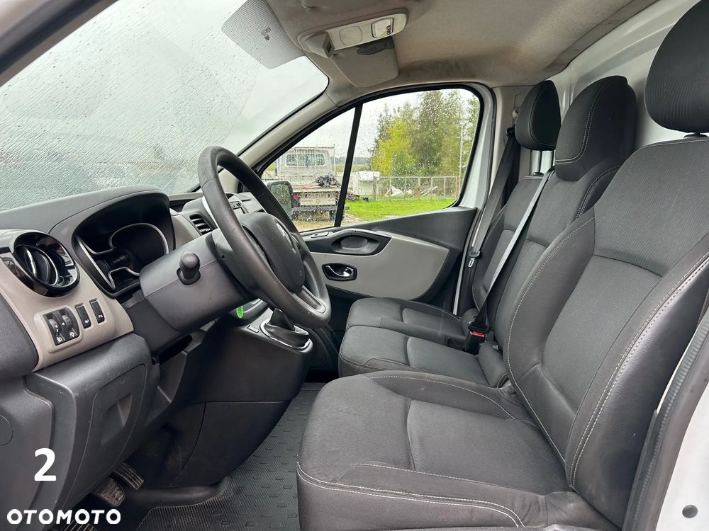 Renault Trafic - 18