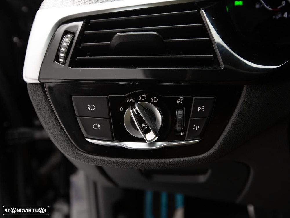 BMW 530 e iPerformance Pack M - 16