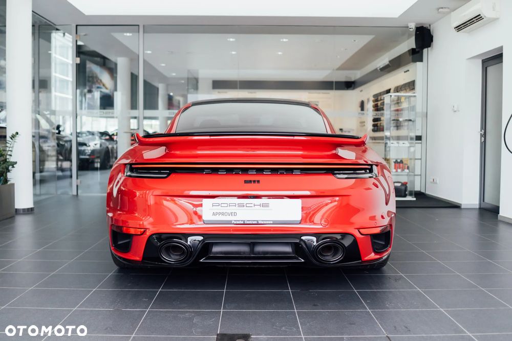 Porsche 911 Turbo S - 15