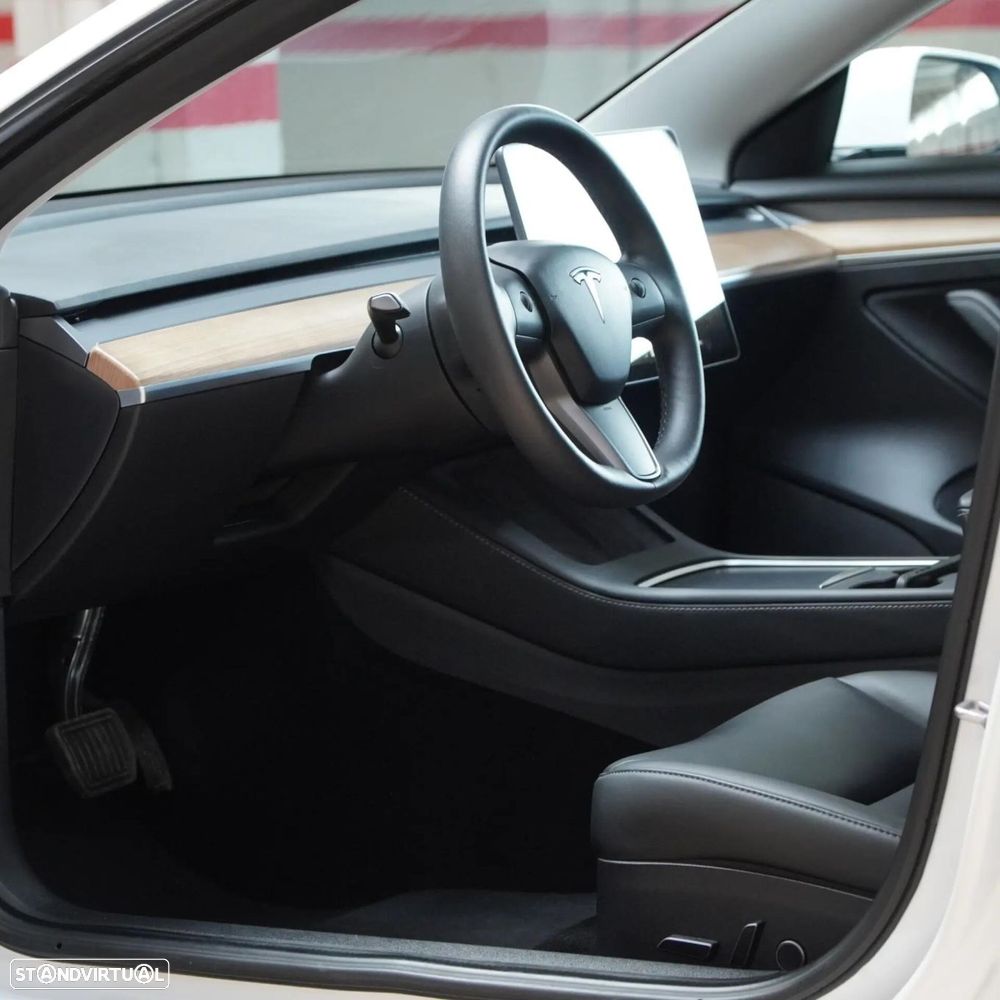 Tesla Model 3 Long Range AWD Dual Motor Performance - 12