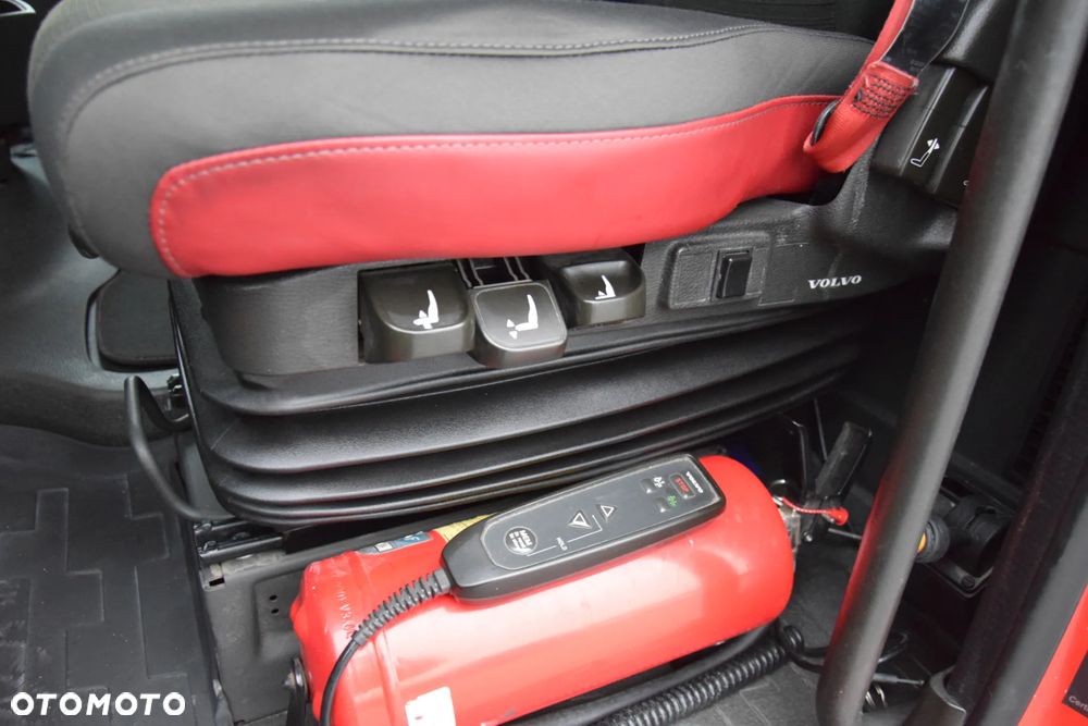 Volvo FH500 / FULL ADR / HYDRAULIKA / EURO 6 / ACC / LEDY / ALUFELGI / SERWISOWANY / SPROWADZONY - 23