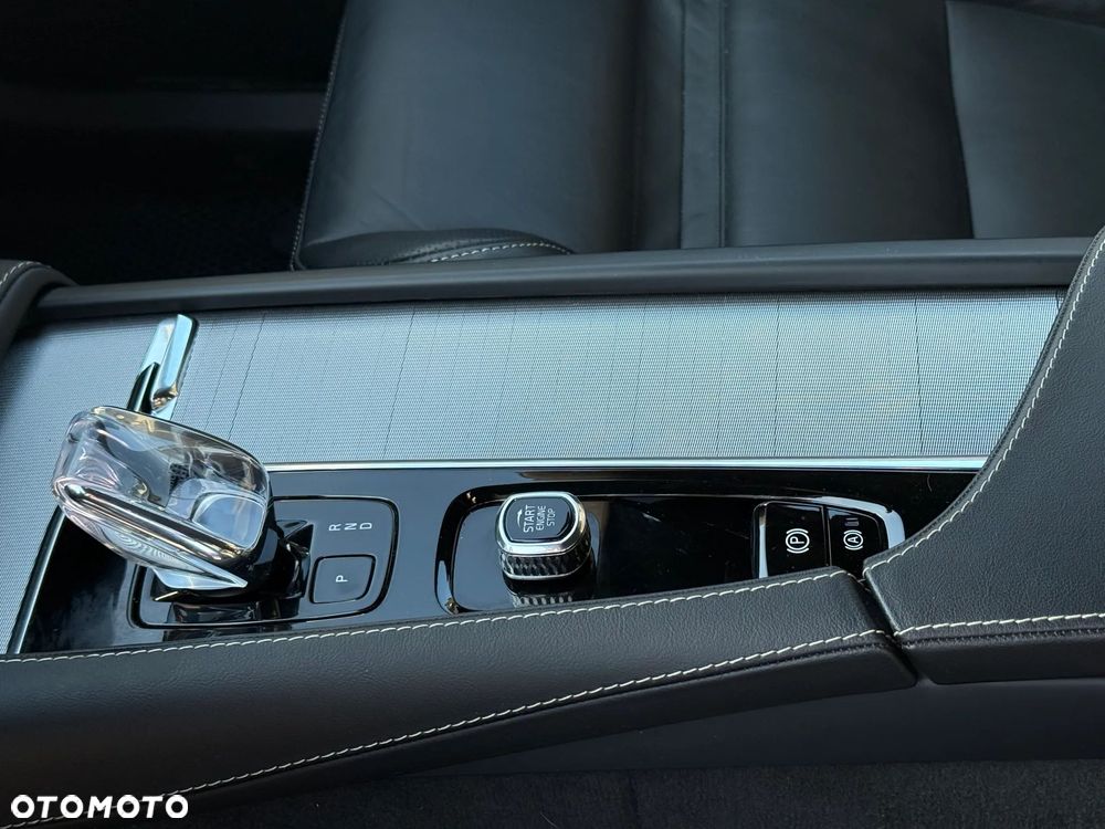 Volvo XC 90 D5 AWD Inscription 7os - 13