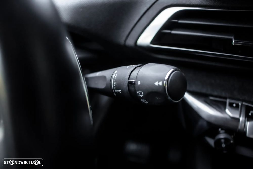 Peugeot 3008 225 e-EAT8 Allure Pack - 15