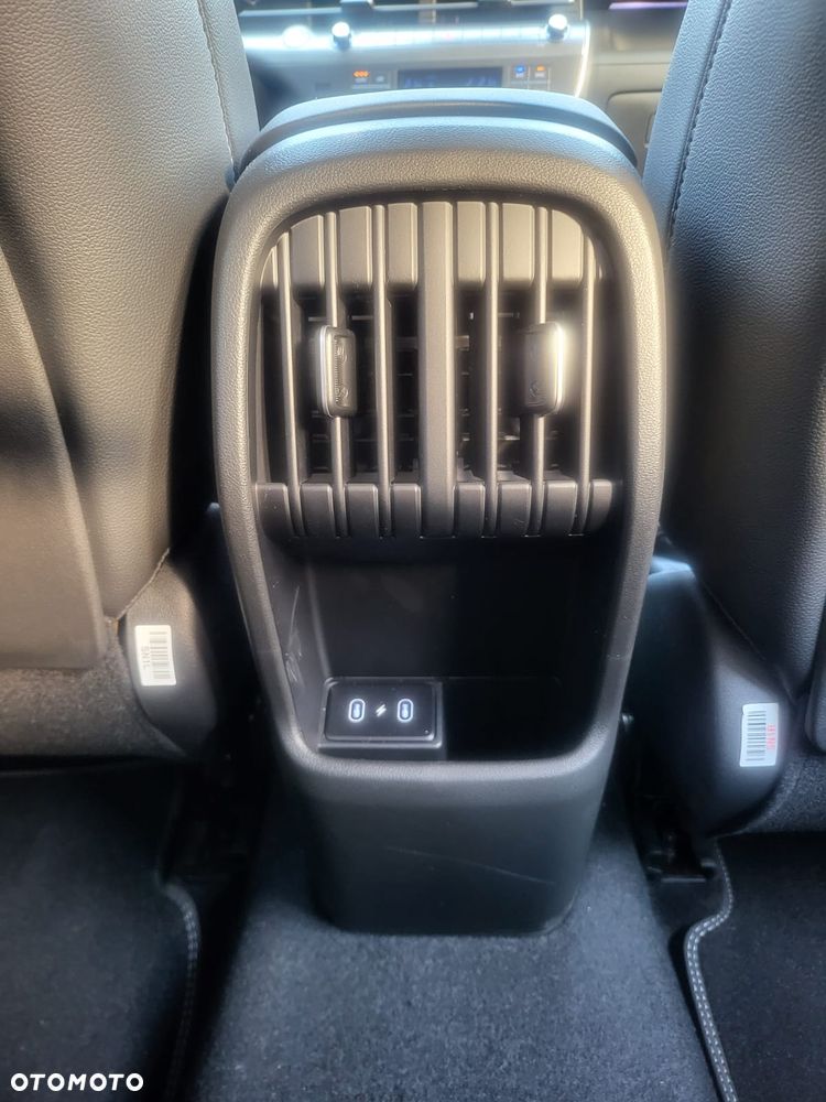 Hyundai Kona 1.6 GDI Hybrid Executive DCT - 34