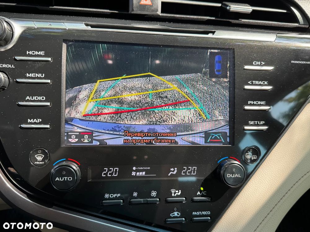 Toyota Camry 2.5 Hybrid Executive CVT - 35