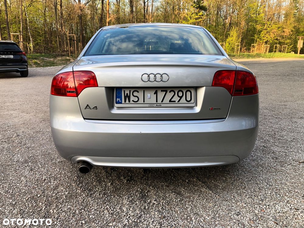 Audi A4 Limousine 2 - 6