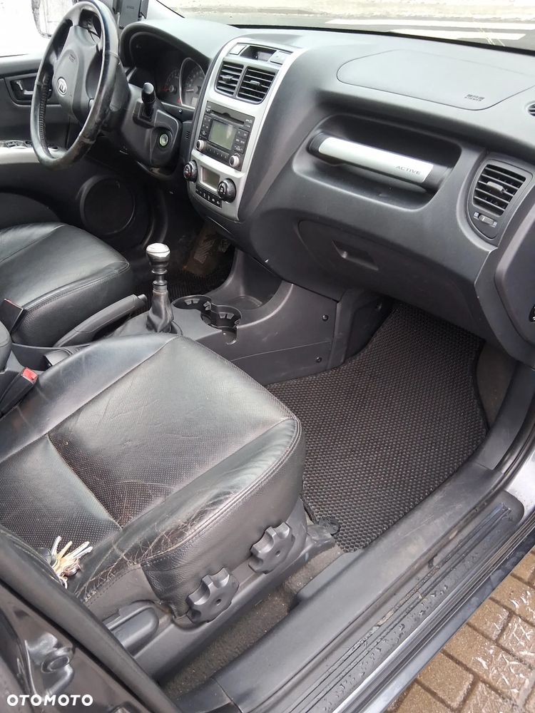 Kia Sportage 2.0 CRDI 2WD EX - 12