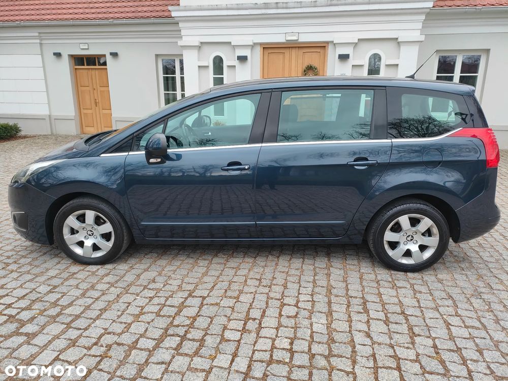 Peugeot 5008 - 26