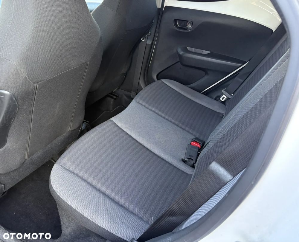 Toyota Aygo 1.0 VVT-i Color Edition - 21