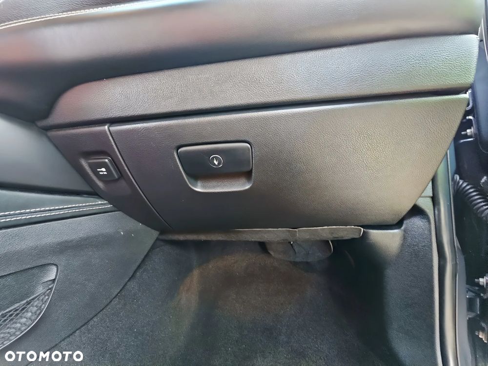 Dodge Durango 6.4 SRT - 8