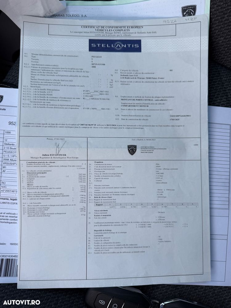 Peugeot 2008 Hybrid 145 e-DSC Allure - 38