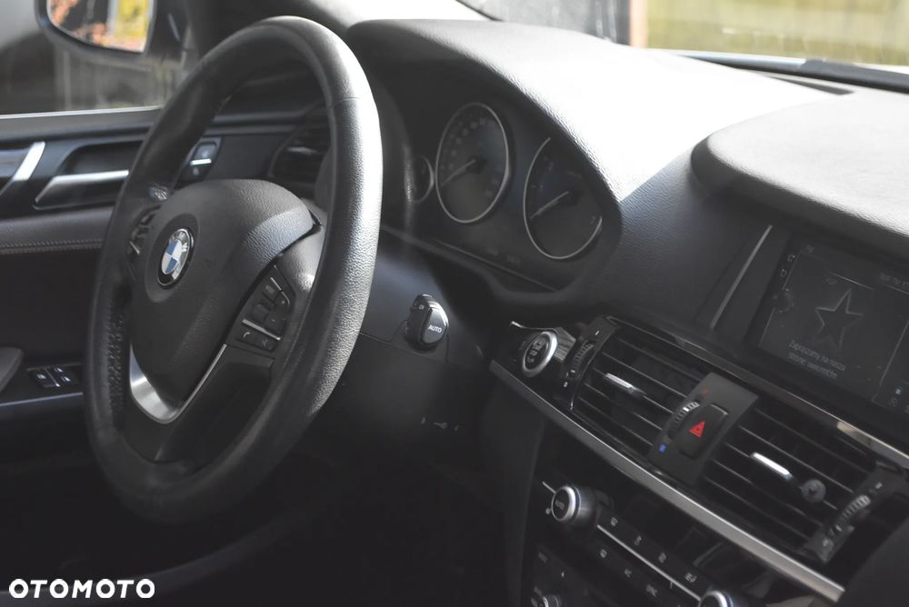 BMW X4 xDrive28i Advantage - 11