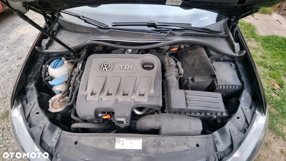 Volkswagen Golf 2.0 TDI DPF MATCH - 10