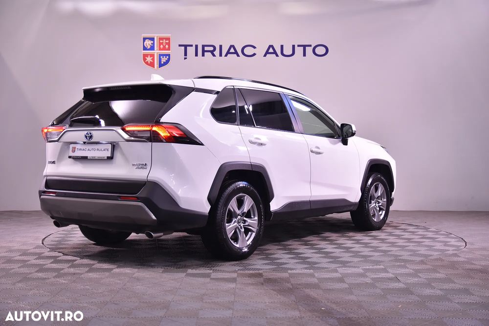Toyota RAV4 - 5