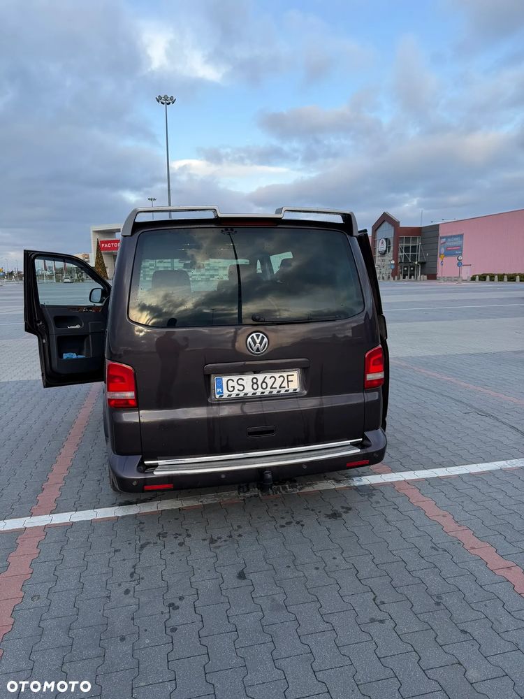 Volkswagen Multivan - 7