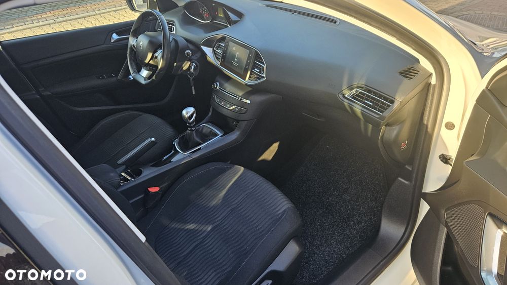 Peugeot 308 1.6 THP Active - 20