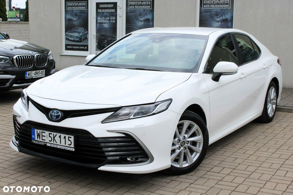 Toyota Camry 2.5 Hybrid Comfort CVT - 3