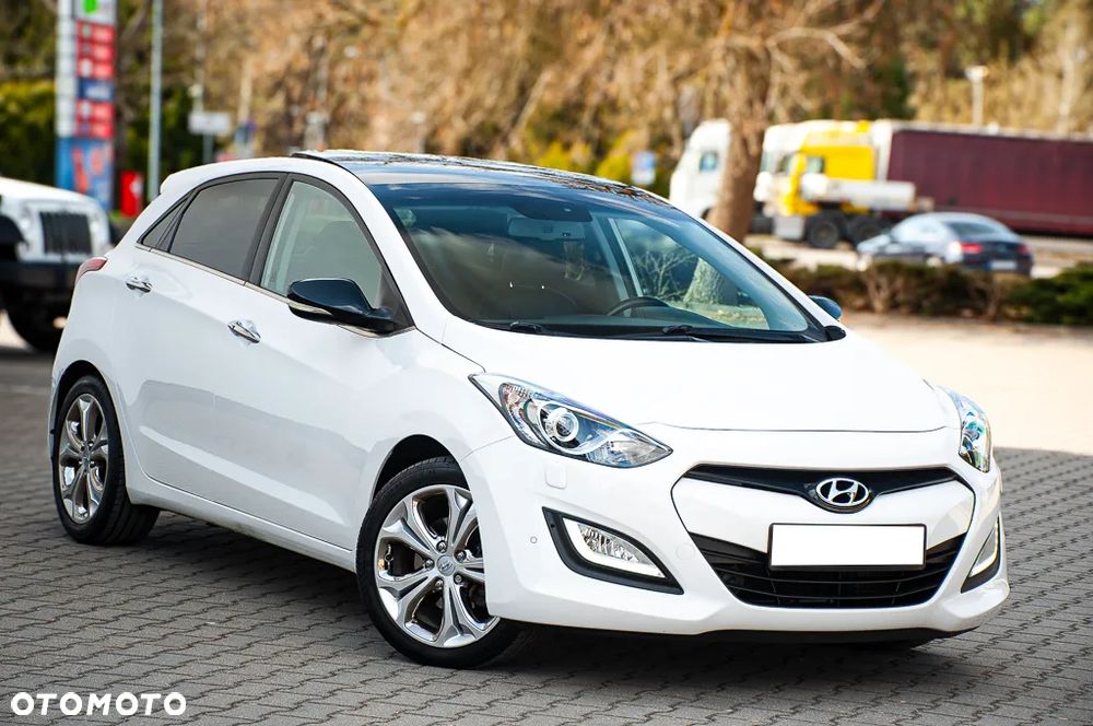 Hyundai i30 blue 1.6 CRDi Trend - 10