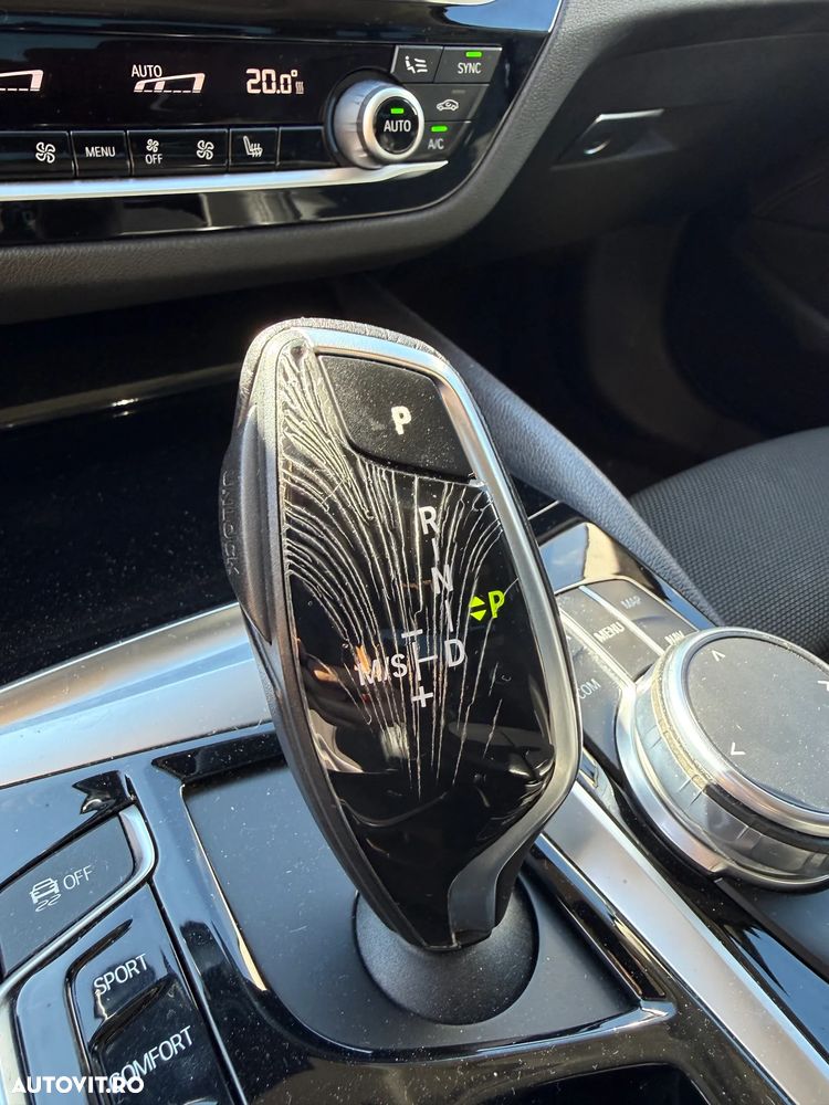 BMW Seria 5 520d AT - 11
