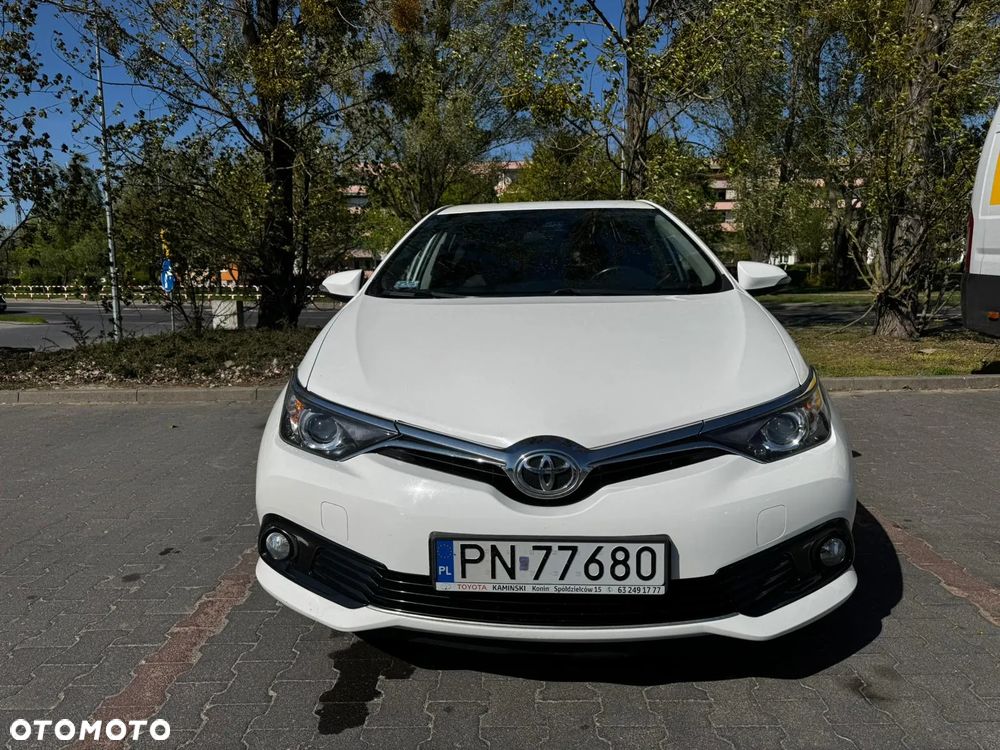 Toyota Auris 1.6 Premium - 2