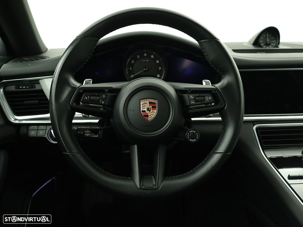 Porsche Panamera Sport Turismo 4 E-Hybrid - 19