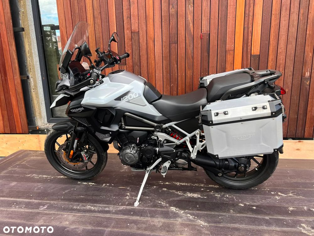 Triumph Tiger - 5