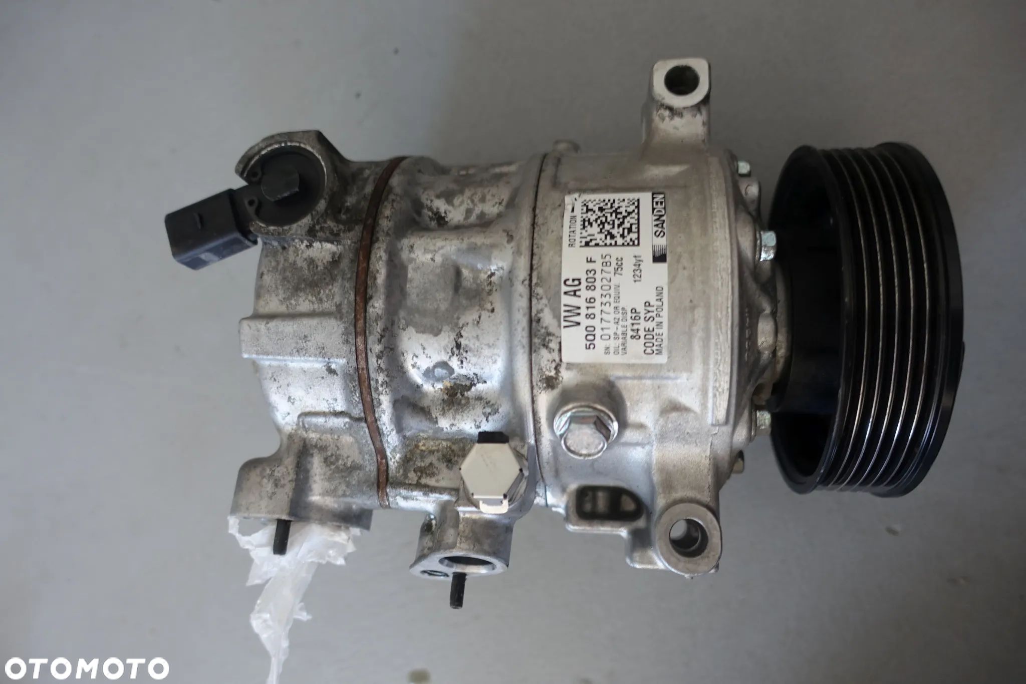 SPRĘŻARKA KLIMATYZACJI GOLF VII 1.6 TSI 5Q0816803F - 1