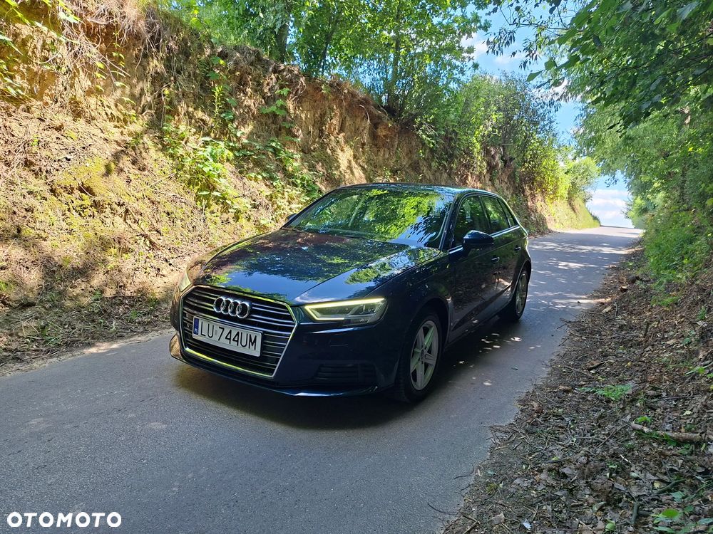 Audi A3 Sportback 1.6 TDI S tronic - 24