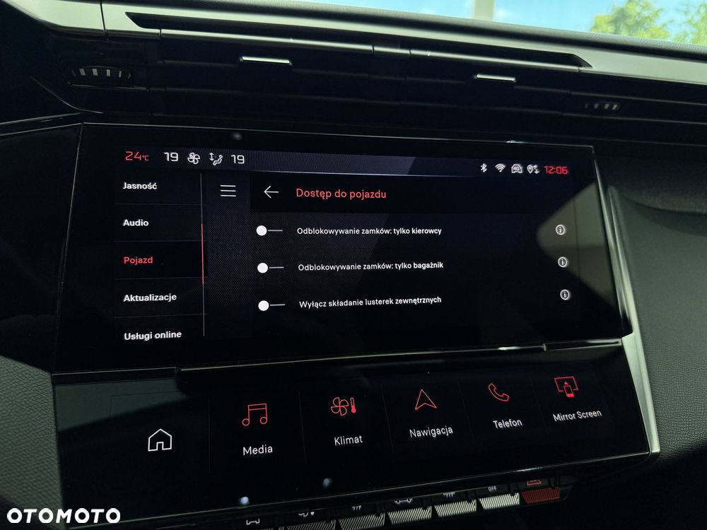 Peugeot 308 1.5 BlueHDi Allure S&S EAT8 - 32
