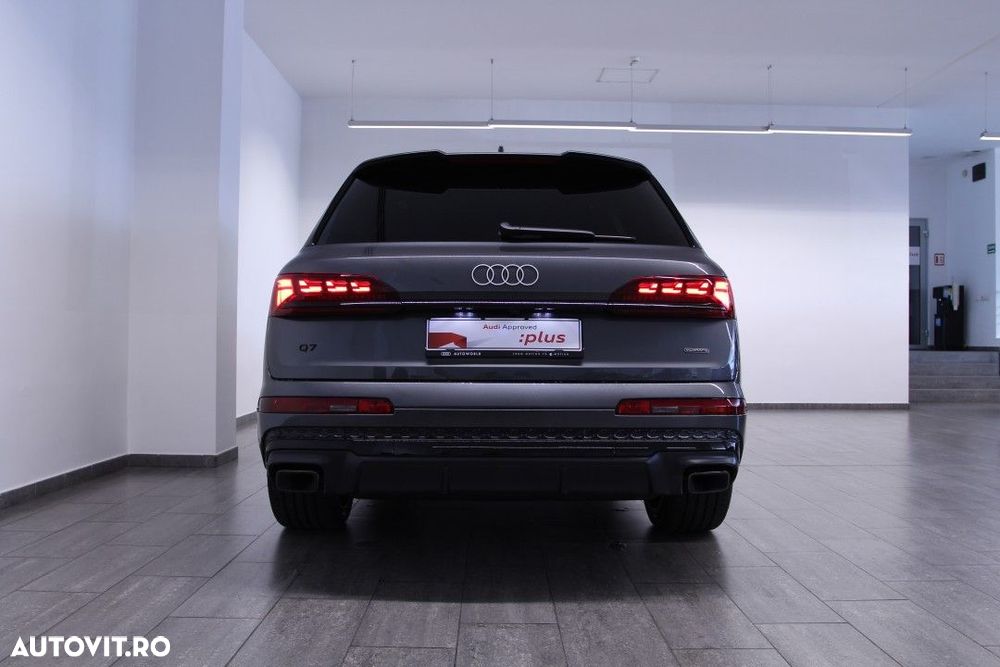 Audi Q7 - 7