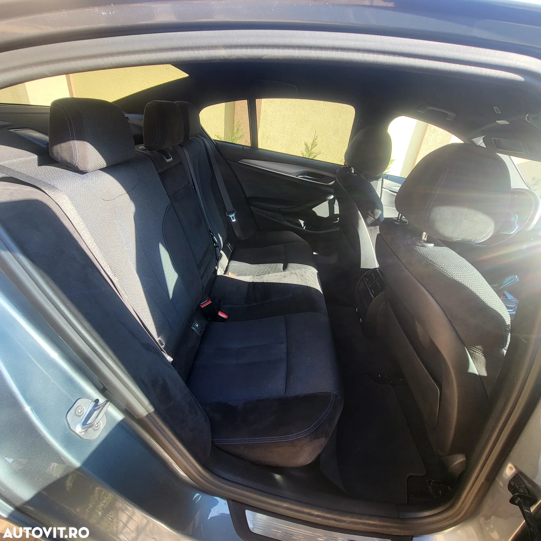 BMW Seria 5 520d xDrive AT - 11