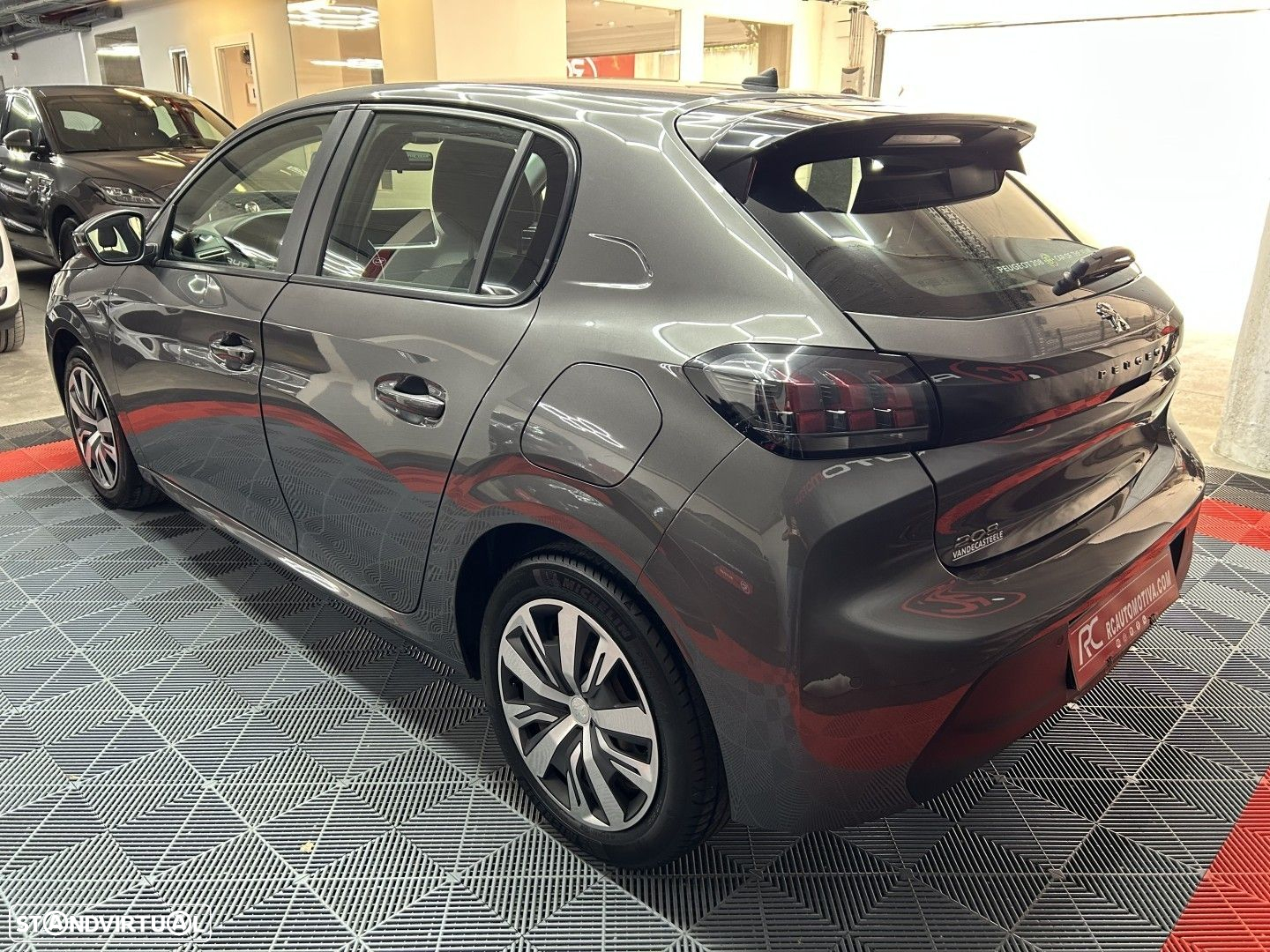 Peugeot 208 1.2 PureTech Active Pack - 6