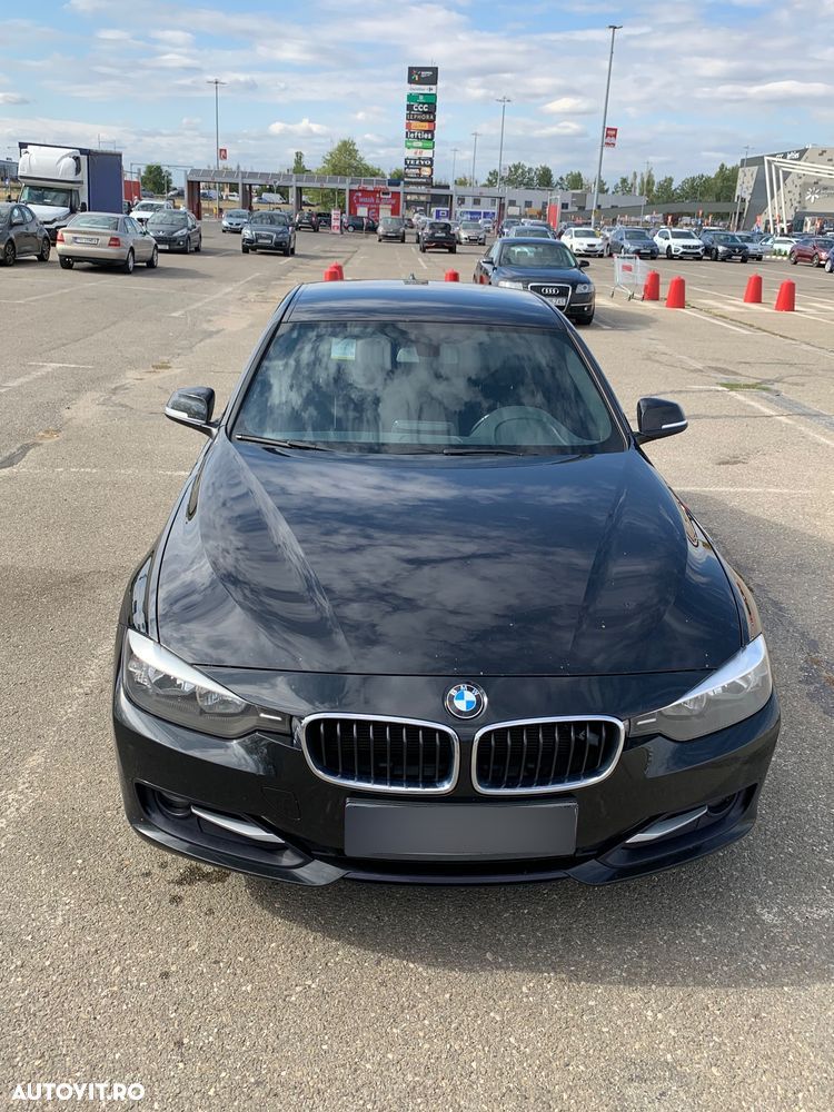 BMW Seria 3 318d - 1