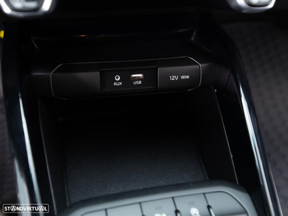 Kia Stonic 1.0 T-GDI Urban - 17